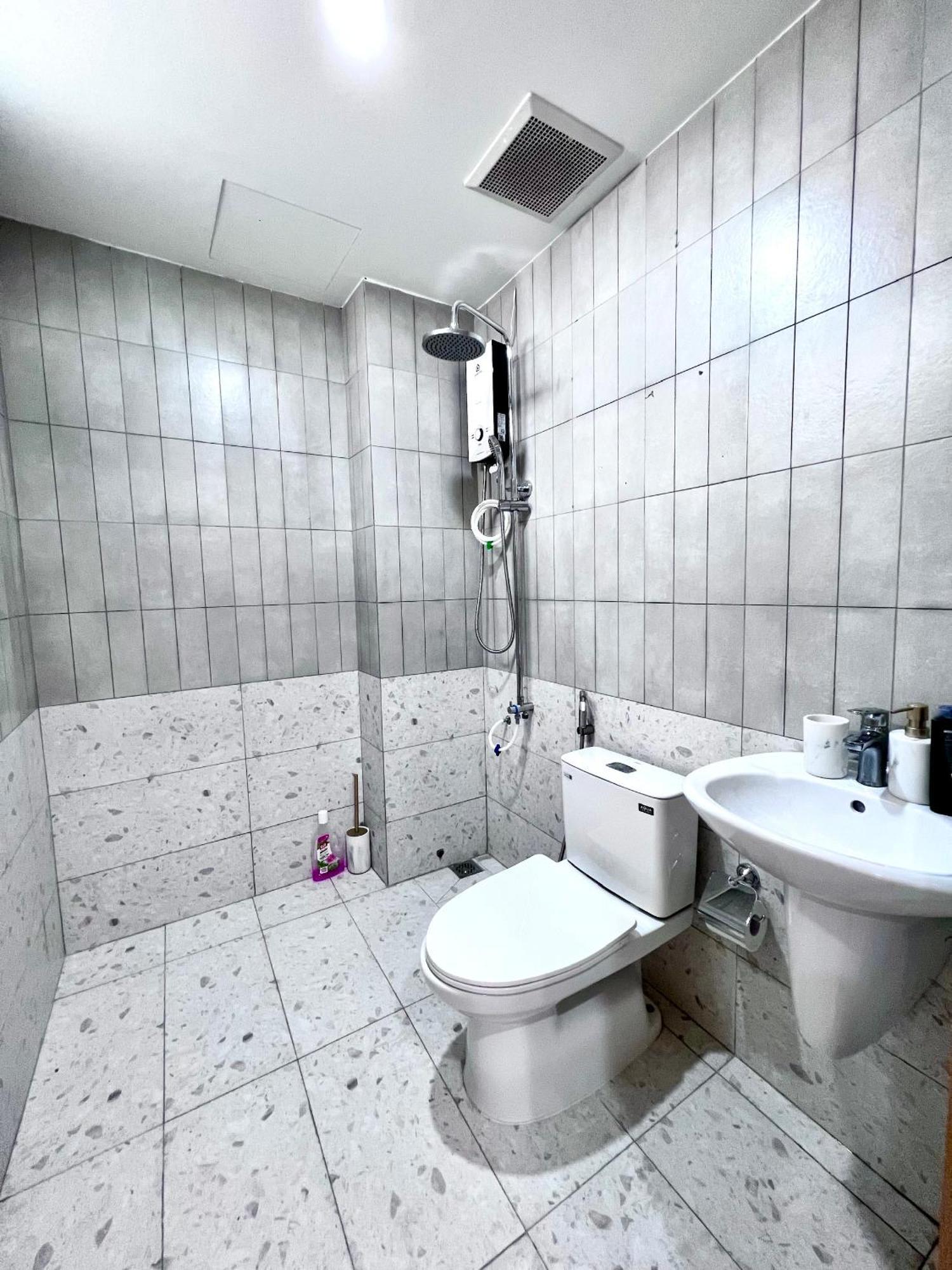 Cozy House Sg * TP. Hồ Chí Minh